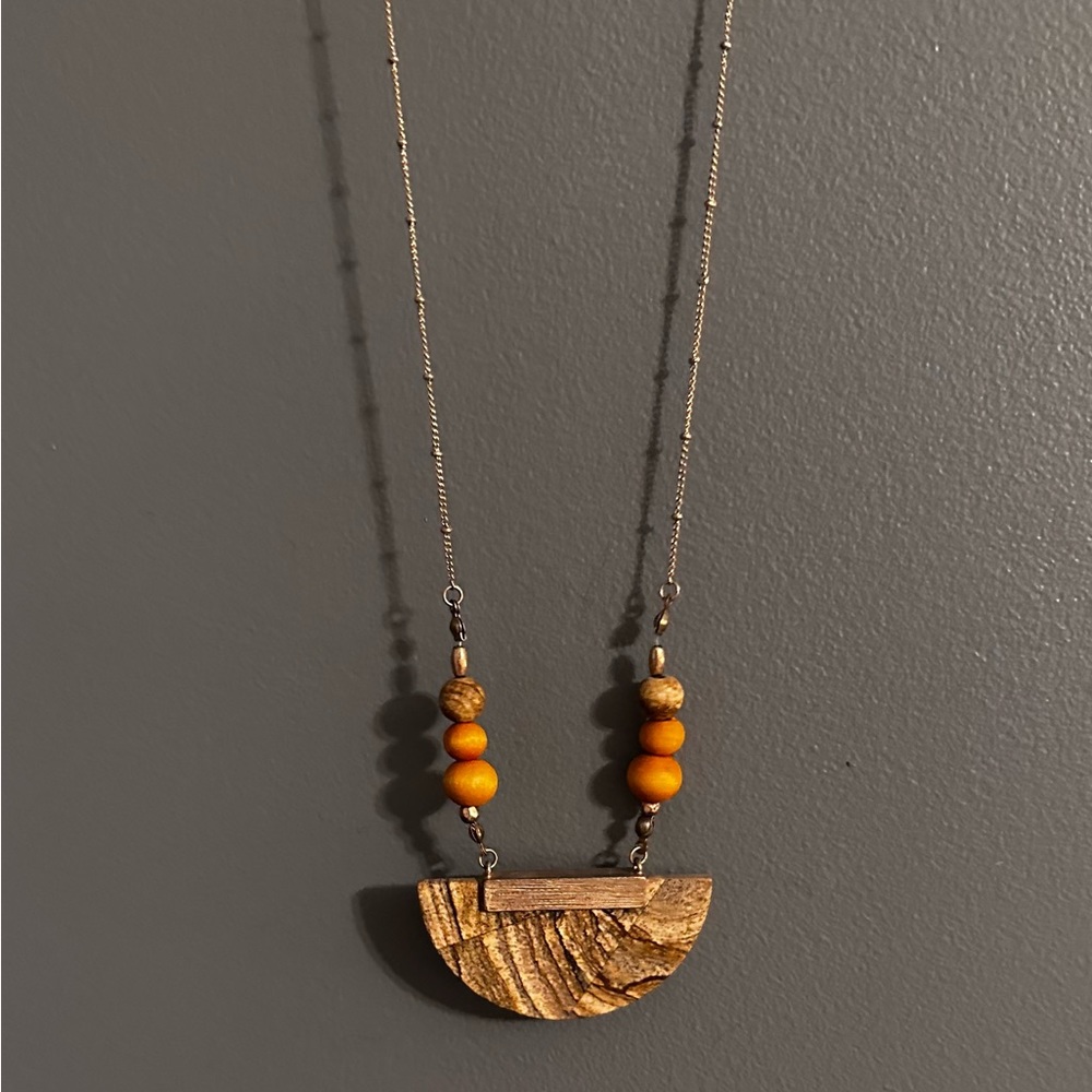 super gorgeous wood charm necklace 🧡